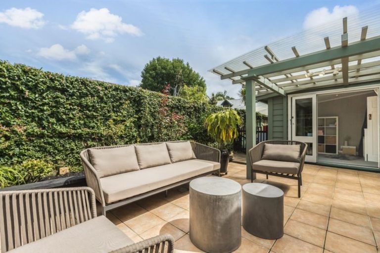 Photo of property in 29 Duke Street, Levin, 5510