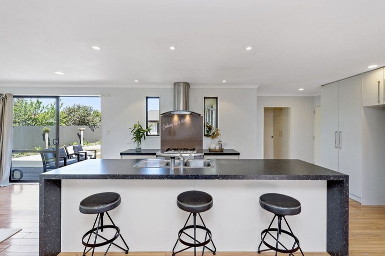 Photo of property in 4 Cicada Place, Hei Hei, Christchurch, 8042