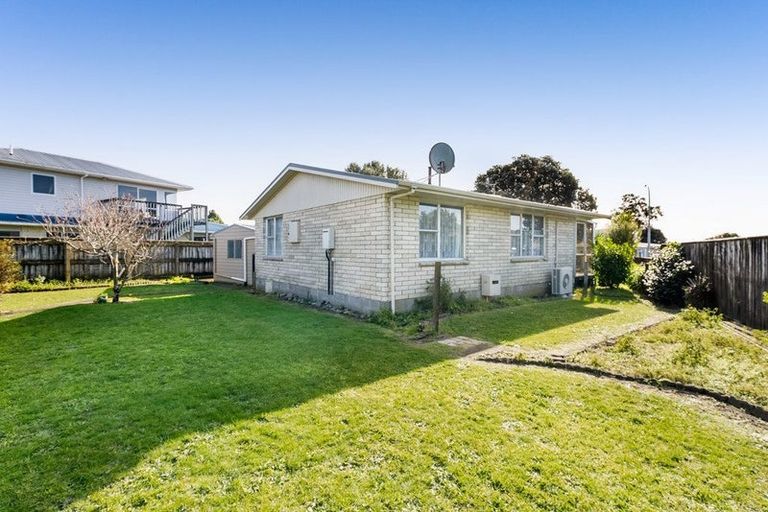 Photo of property in 16 Dillon Drive, Bell Block, New Plymouth, 4312