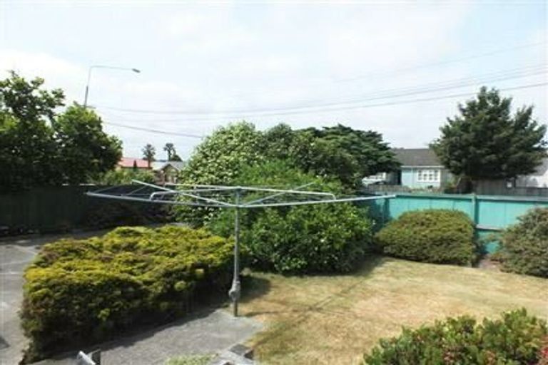 Photo of property in 25 Haynes Avenue, Upper Riccarton, Christchurch, 8041