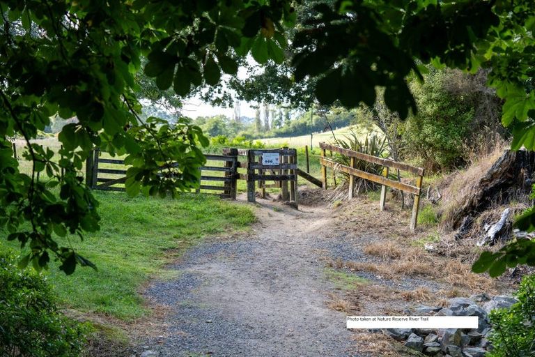 Photo of property in 13a Shaw Street, Leamington, Cambridge, 3432