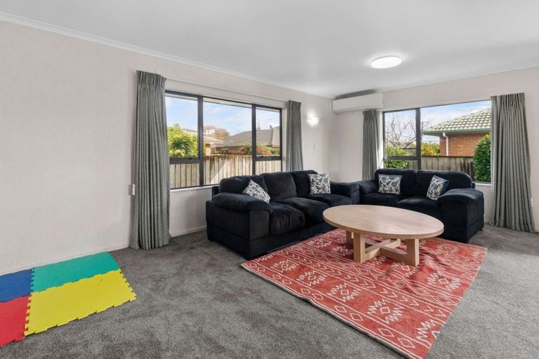 Photo of property in 4 Mews Place, Forest Lake, Hamilton, 3200