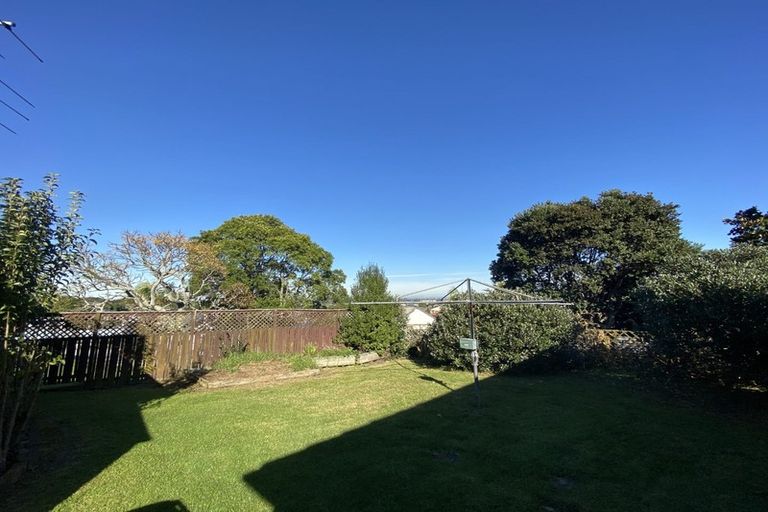 Photo of property in 69a Redoubt Road, Goodwood Heights, Auckland, 2105