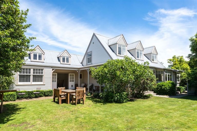 Photo of property in 44 Alpha Avenue, Strowan, Christchurch, 8052