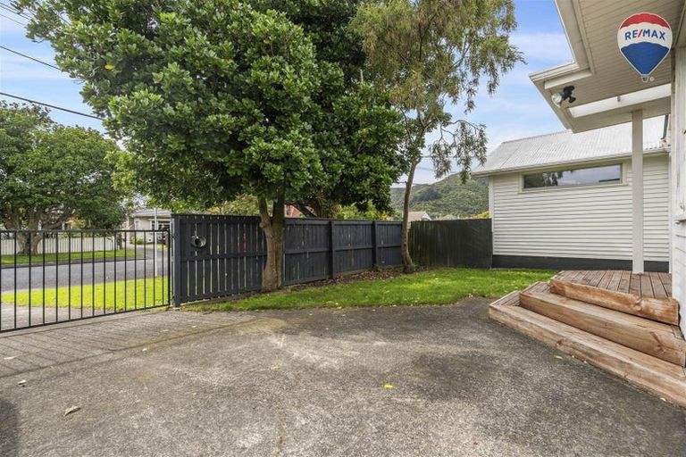 Photo of property in 2/14 Guthrie Street, Waterloo, Lower Hutt, 5011