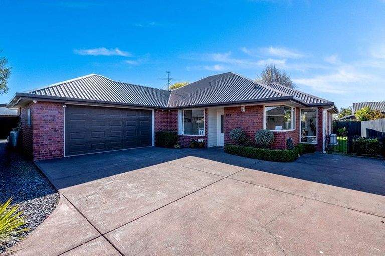 Photo of property in 2/14 Bentley Street, Russley, Christchurch, 8042