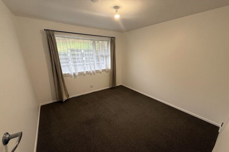 Photo of property in 1/6 Naseby Grove, Wainuiomata, Lower Hutt, 5014