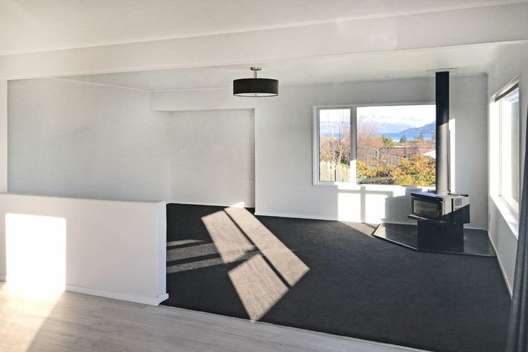 Photo of property in 40 Oregon Drive, Kelvin Heights, Queenstown, 9300