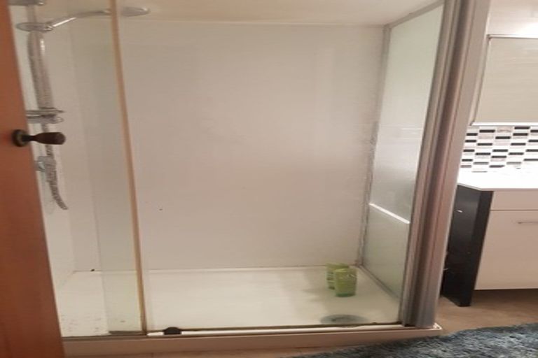 Photo of property in 2/45 East Street, Papakura, 2110