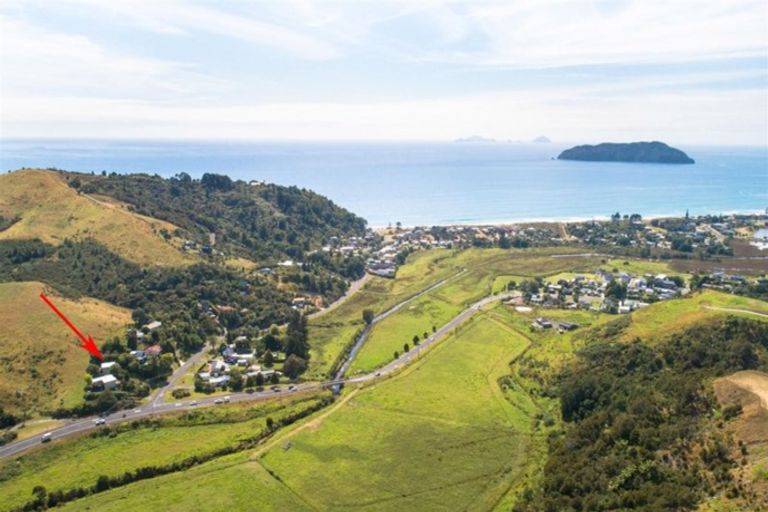 Photo of property in 4 Ocean Beach Road, Tairua, 3508