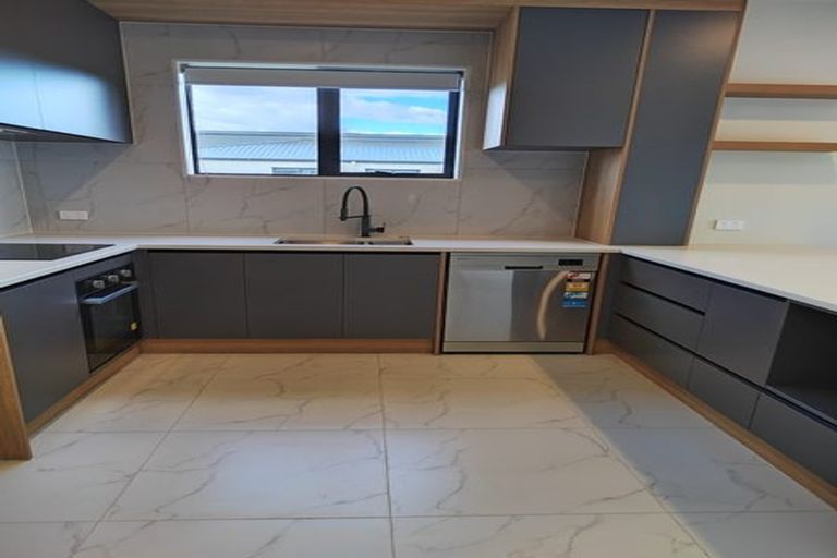 Photo of property in 30 Auranga Drive, Karaka, Papakura, 2113