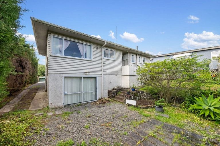 Photo of property in 1/40 Savoy Road, Glen Eden, Auckland, 0602