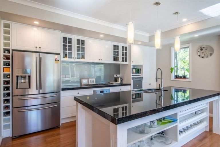 Photo of property in 21a Kenmure Avenue, Forrest Hill, Auckland, 0620