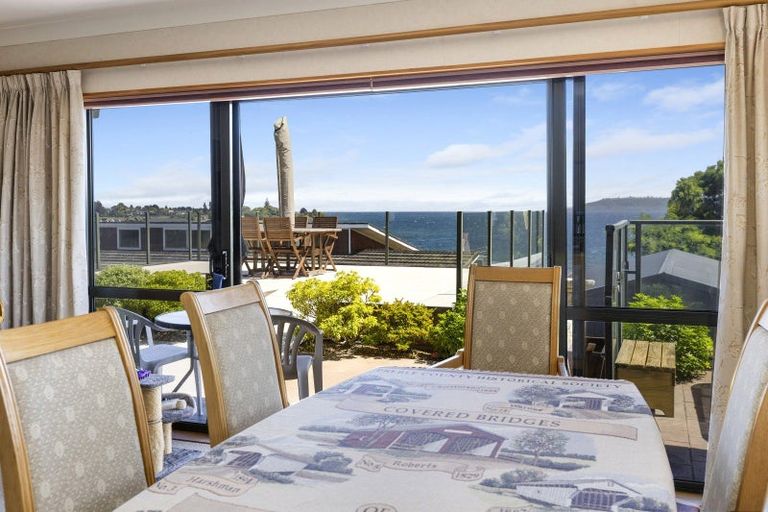 Photo of property in 6 Maniapoto Grove, Waipahihi, Taupo, 3330