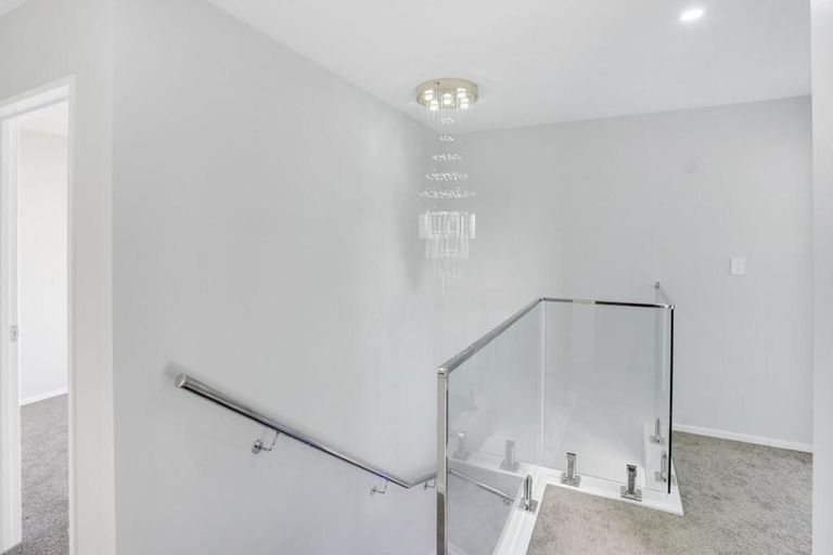 Photo of property in 20 Survila Street, Takanini, 2110