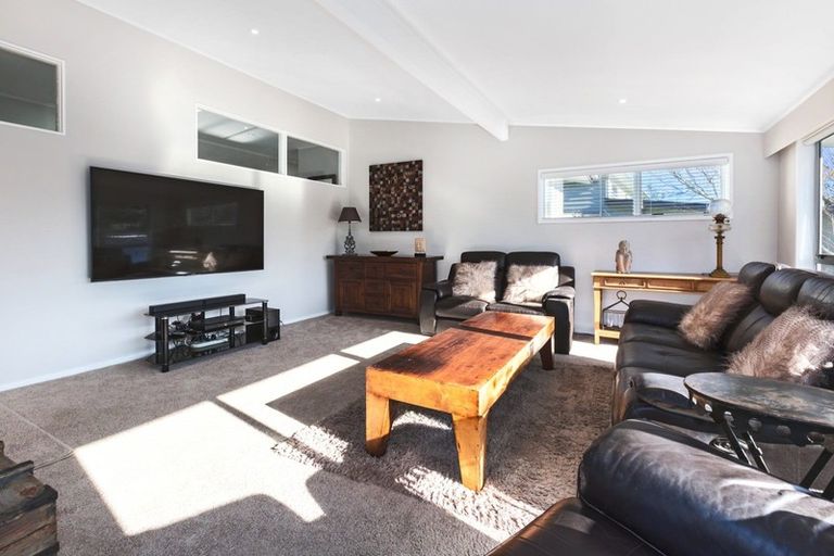 Photo of property in 6 Charthouse Lane, Whitby, Porirua, 5024