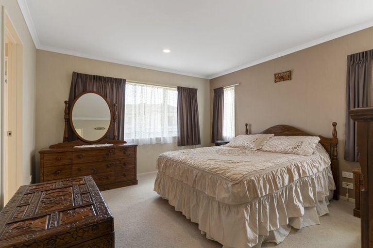 Photo of property in 75 Meadowland Drive, Somerville, Auckland, 2014