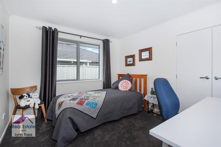 Photo of property in 5 Rolling Stone Rise, Tikipunga, Whangarei, 0112