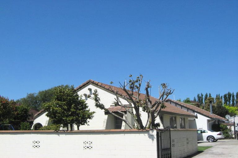 Photo of property in 1/18 Dunbarton Street, Redwood, Christchurch, 8051