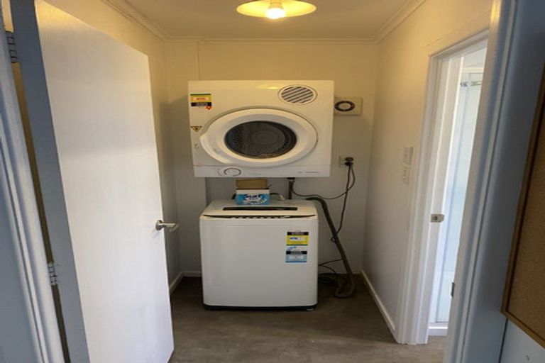 Photo of property in 81 Hebron Road, Waiake, Auckland, 0630