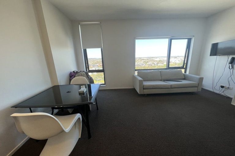 Photo of property in Twin Towers, 1111/17 Putney Way, Manukau, Auckland, 2104