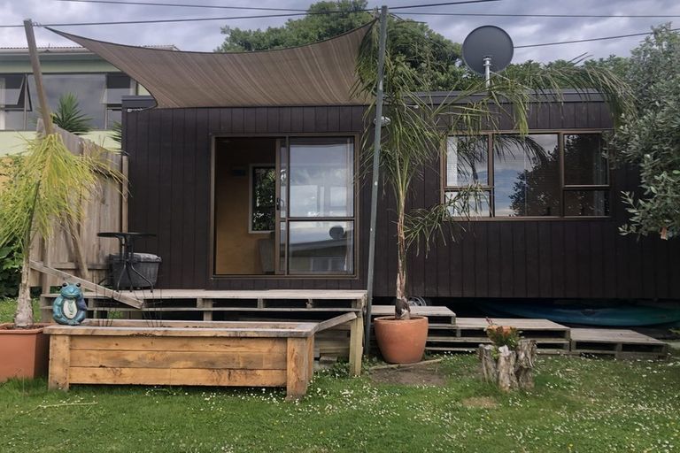 Photo of property in 13 Capitol Road, Matakatia, Whangaparaoa, 0930