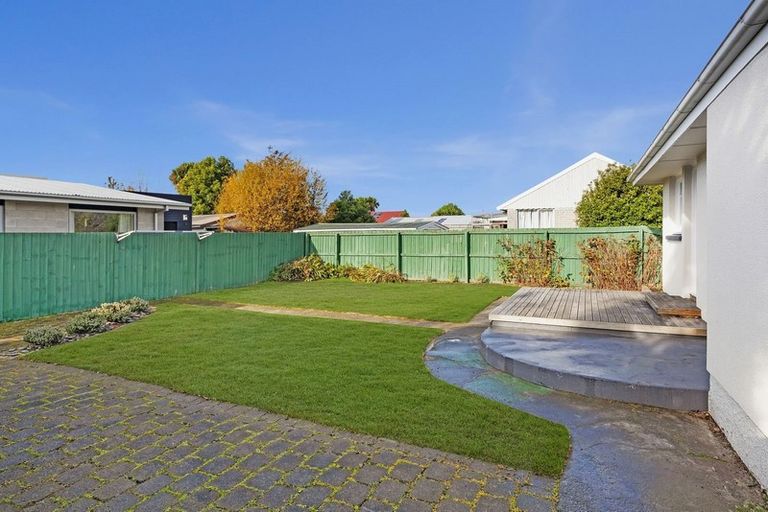 Photo of property in 50 Croziers Road, St Albans, Christchurch, 8052