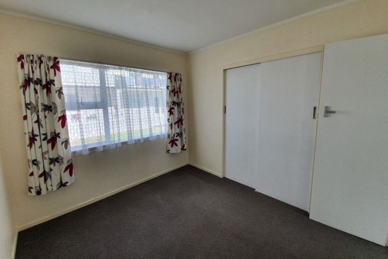 Photo of property in 2/353 Saint Aubyn, Moturoa, New Plymouth, 4310