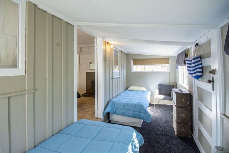 Photo of property in 23 Reserve Road, Waikuku Beach, 7473