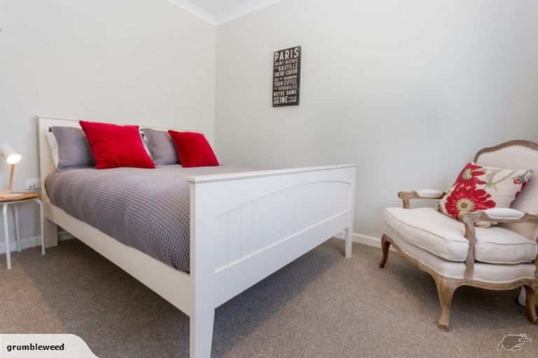 Photo of property in 183 Main Street, Greytown, 5712