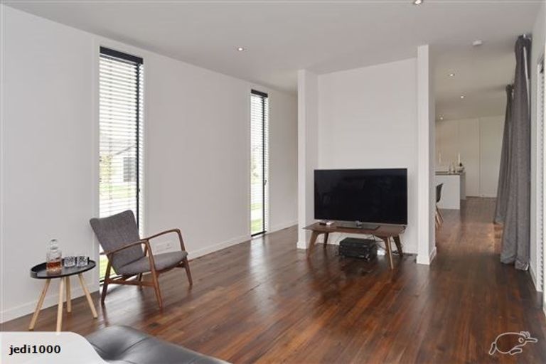 Photo of property in 33 Peak Crescent, Kaiapoi, 7630