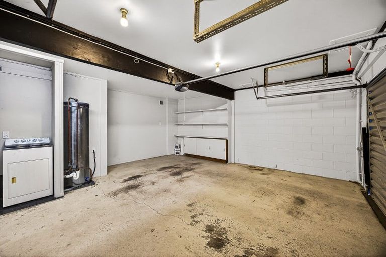 Photo of property in 2/13 Muritai Road, Milford, Auckland, 0620