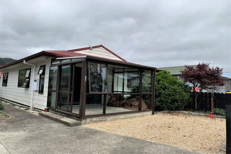 Photo of property in 126 Toi Toi Street, Toi Toi, Nelson, 7010