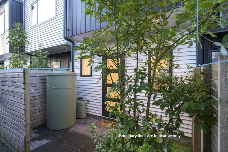 Photo of property in 2/46 Te Kanawa Crescent, Henderson, Auckland, 0610