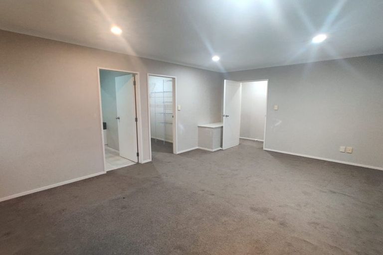Photo of property in 36 Cyril French Drive, Flat Bush, Auckland, 2016