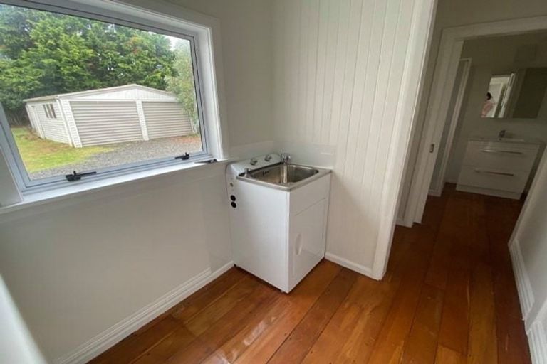 Photo of property in 98 Queens Road, Waikanae Beach, Waikanae, 5036