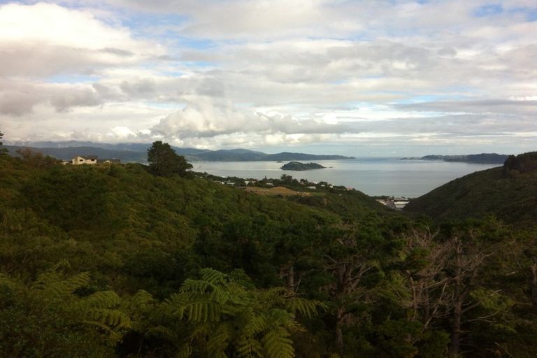 Photo of property in 39 Titiro Moana Road, Korokoro, Lower Hutt, 5012