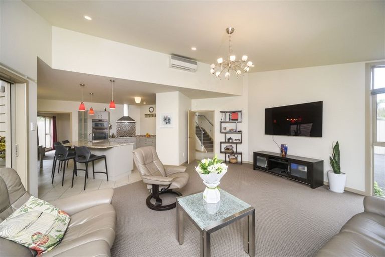 Photo of property in 394 College Street, Hokowhitu, Palmerston North, 4410