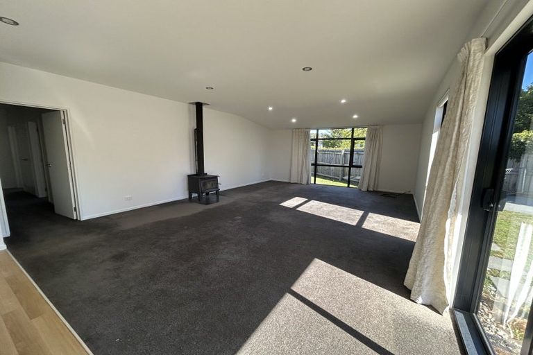 Photo of property in 13 Kowhai Drive, Wanaka, 9305