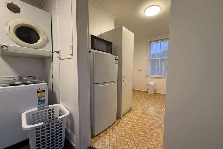 Photo of property in 22 Lawrence Street, Newtown, Wellington, 6021