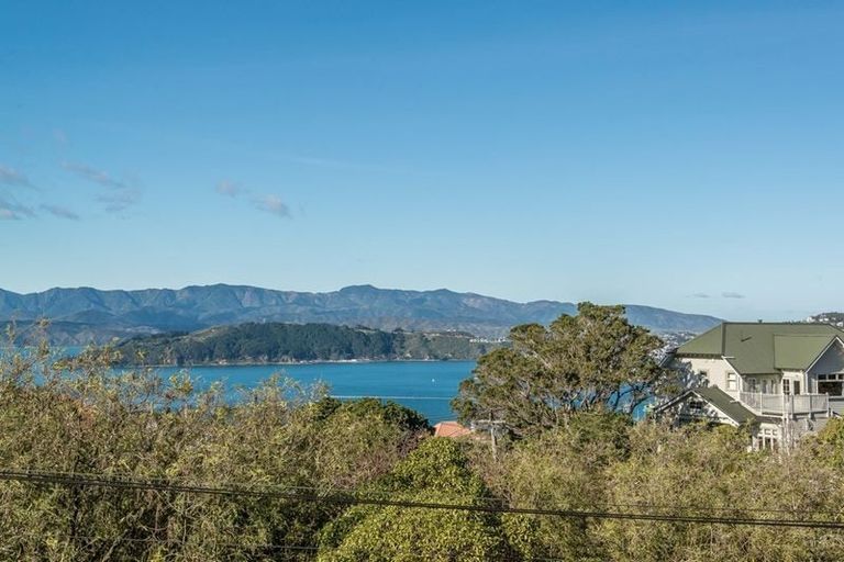 Photo of property in 65 Wadestown Road, Wadestown, Wellington, 6012