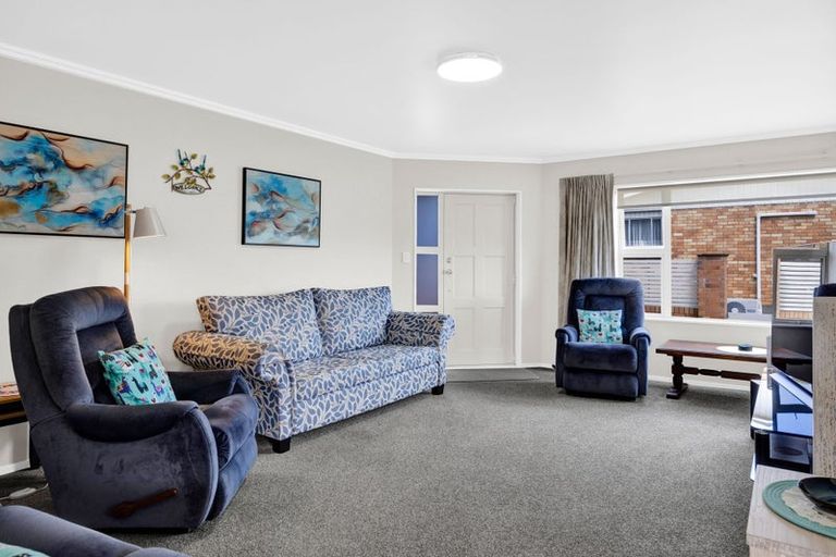 Photo of property in 11 Grey Street, Hawera, 4610