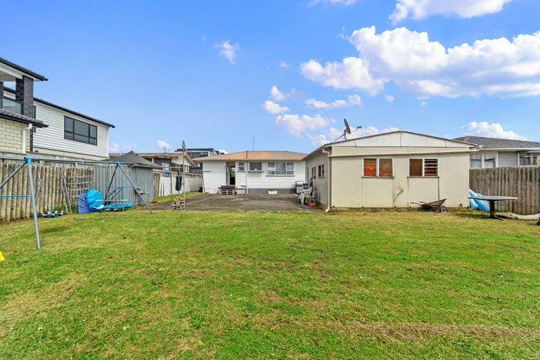 Photo of property in 3 Convair Crescent, Mangere, Auckland, 2022
