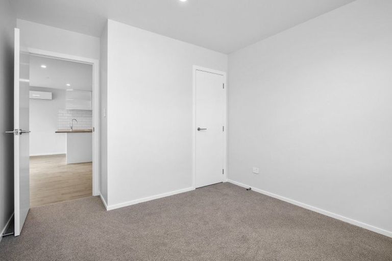 Photo of property in 2/18 Betley Crescent, Fairview Downs, Hamilton, 3214