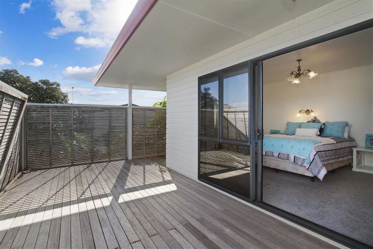 Photo of property in 4 Channel View Road, Clarks Beach, Pukekohe, 2679