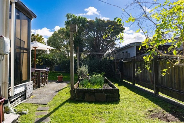 Photo of property in 31 Bream Bay Drive, Ruakaka, 0116