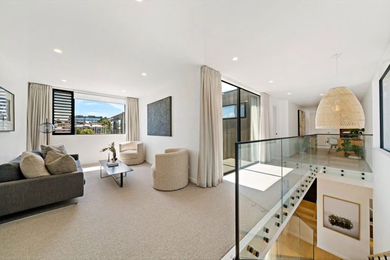 Photo of property in 26 Ngaiwi Street, Orakei, Auckland, 1071