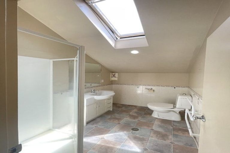 Photo of property in 11/57 Gladstone Road, Northcote, Auckland, 0627