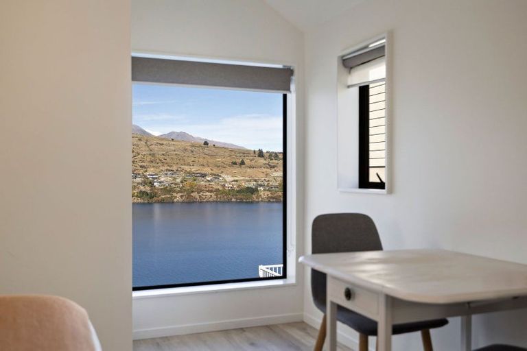 Photo of property in 22 Golden Terrace, Queenstown, 9300