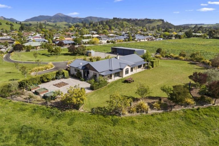 Photo of property in 19 Whiting Drive, Wakefield, 7025